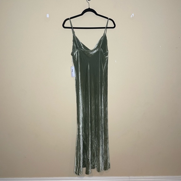 Reformation Salamanca Velvet Midi Dress in Artichoke worn once - Picture 11 of 14